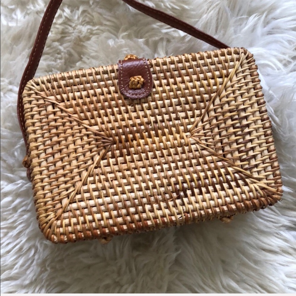 Rattan Crossbody Bali Bag - Picture 3 of 8
